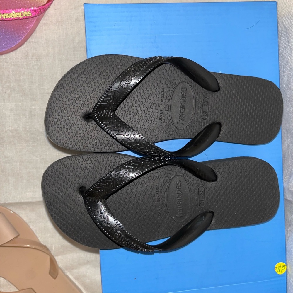 Havaianas black girls flip flops size 2y EXCELLENT CONDITION